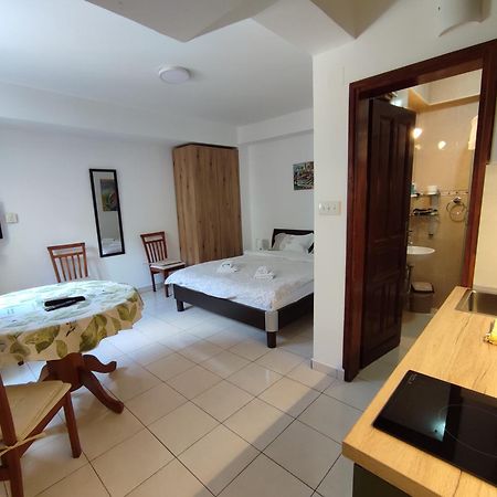 Studio Apartman Radimir كوتور الغرفة الصورة