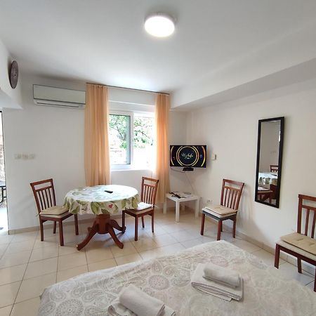 Studio Apartman Radimir كوتور المظهر الخارجي الصورة