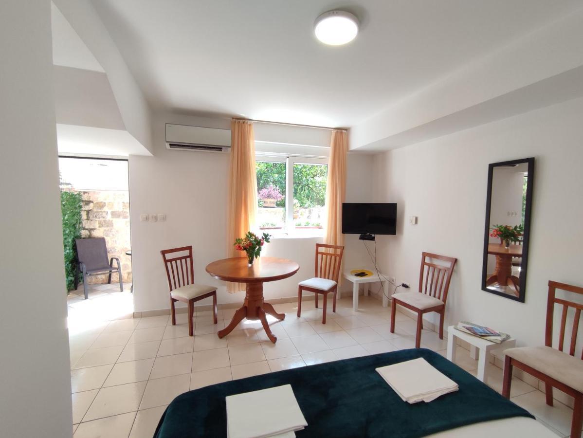 Studio Apartman Radimir كوتور المظهر الخارجي الصورة
