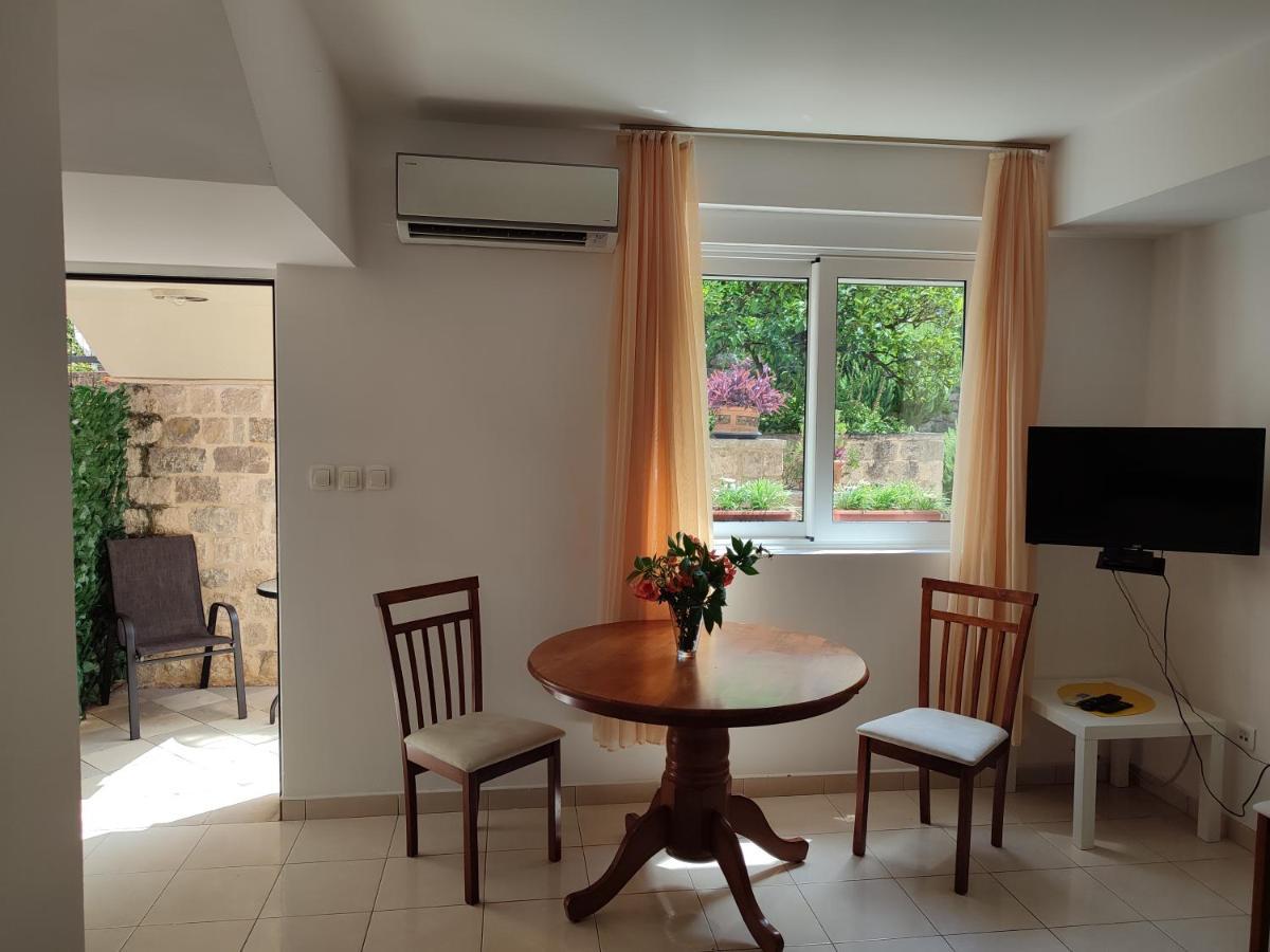 Studio Apartman Radimir كوتور المظهر الخارجي الصورة