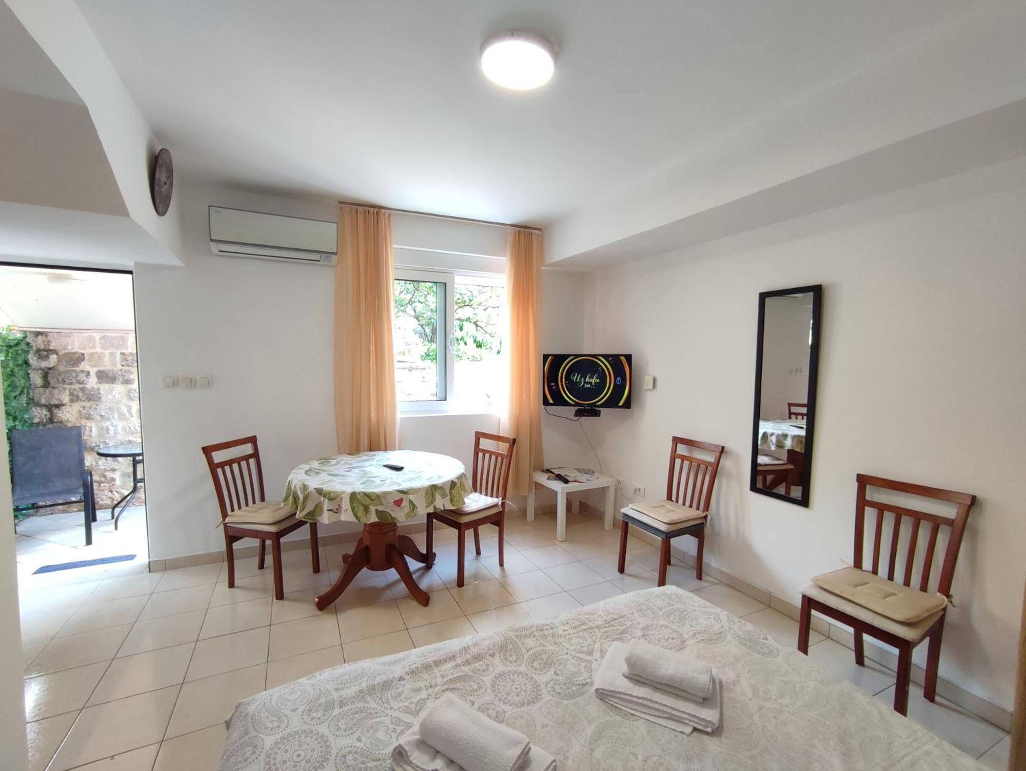 Studio Apartman Radimir كوتور المظهر الخارجي الصورة